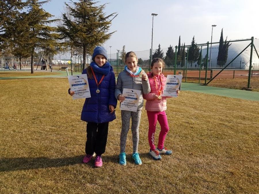 Najboljše v kategoriji do 11 let. Najboljše v kategoriji do 11 let.